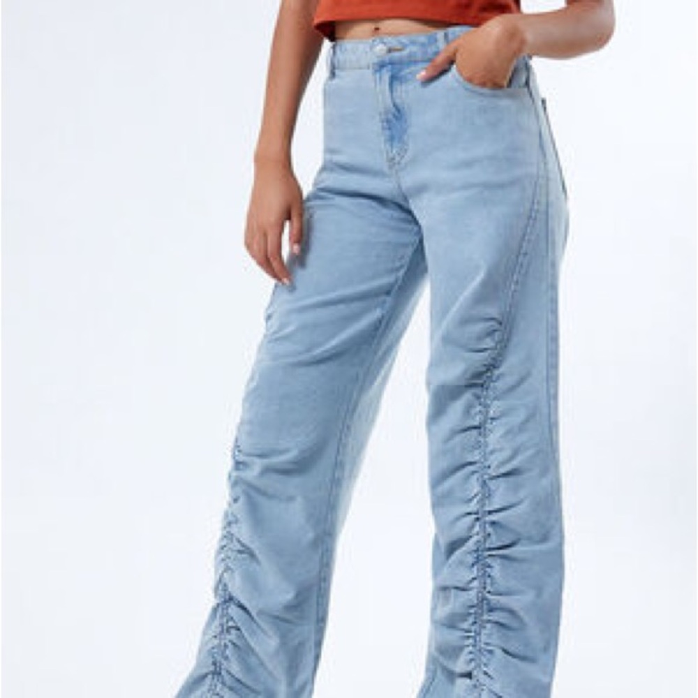 PacSun Light Indigo Flare Wide Leg Jeans with Ruched Sides Skater - Medium